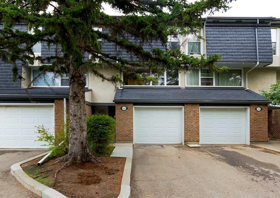 1st image of 386 W Brae Glen Cres SW
