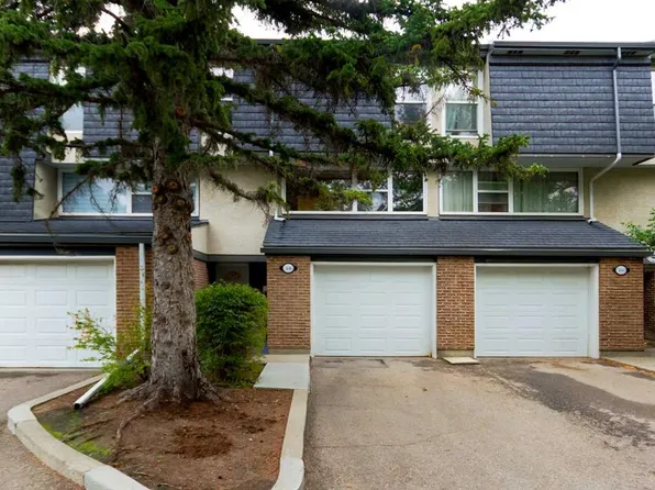 386 W Brae Glen Cres SW, Calgary, AB T2W 1B6