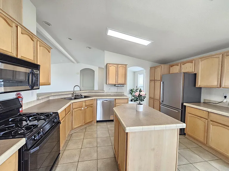 16172 County Road 98 — Photo 10