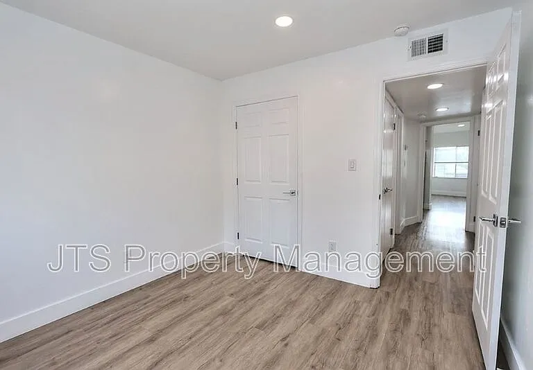 10524 Croetto Way #3 — Photo 45