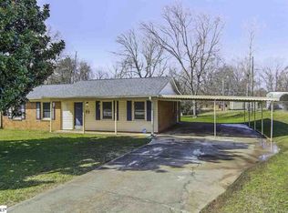 4 Gavin Pl, Taylors, SC 29687