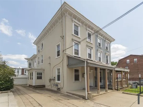 4641 Penn St, Philadelphia, PA