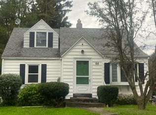 44 Cloverland Dr, Rochester, NY 14610
