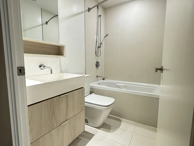 5 Soudan Ave #914 — Photo 12