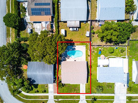 3rd image of 4451 Constantine Cir
