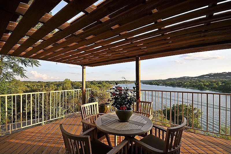 Master Bedroom deck & pergola