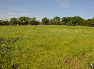 S 12th St, OSAGE CITY, KS 66523