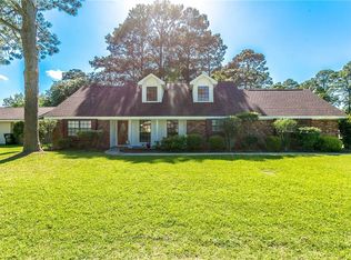 4516 W Quail Hollow Dr, Lake Charles, LA 70605