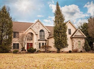 1646 Fieldstone St, Allentown, PA 18106