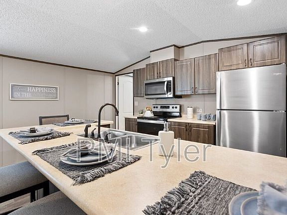 3rd image of 257 Sugar Maple Ln