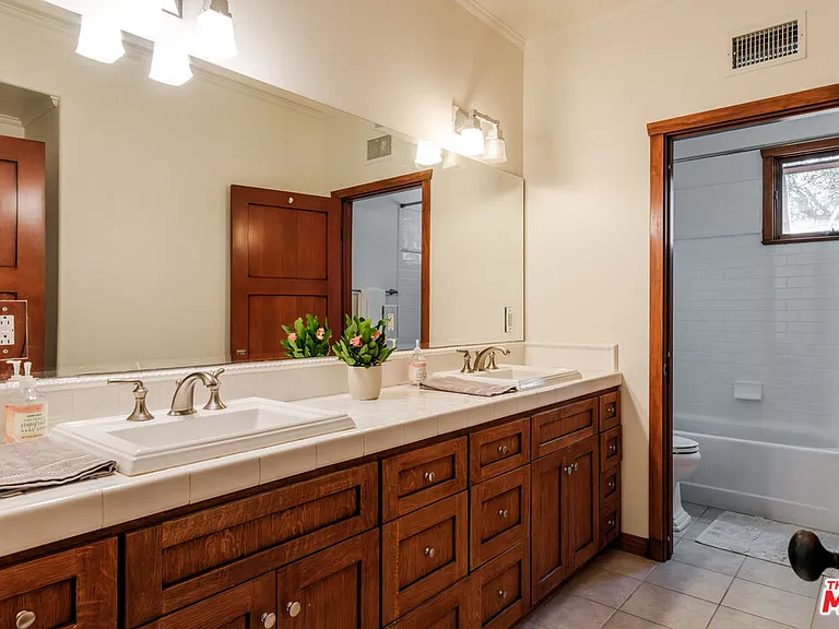 21717 Encina Rd — Photo 34