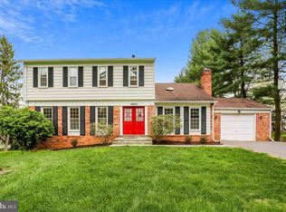 16623 Baederwood Ln, Rockville, MD 20855
