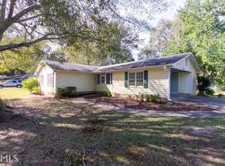891 Cochise Trl SE, Conyers, GA 30094