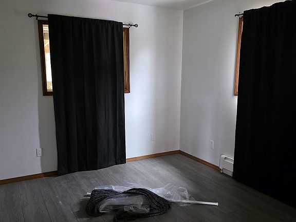 2nd image of 11184 Alderwood St