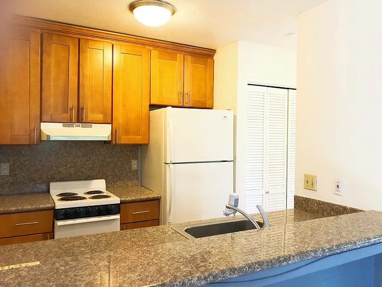 73 Castlebridge Dr — Photo 1