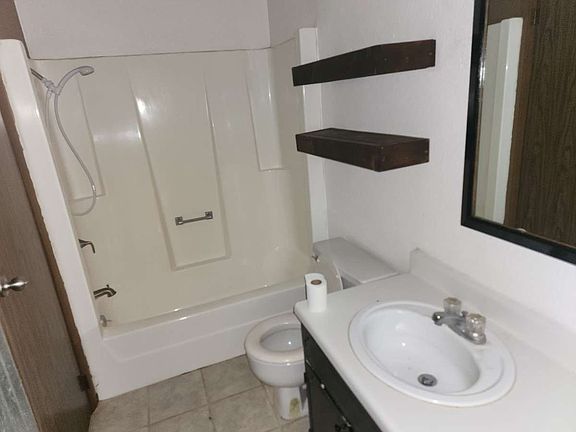3rd image of 26621 Orchid Ct