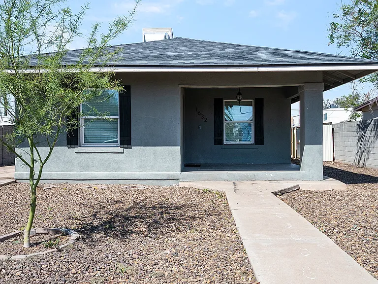 1632 E Adams St — Photo 14