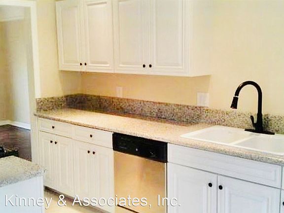 4th image of 3707 E Livingston Dr