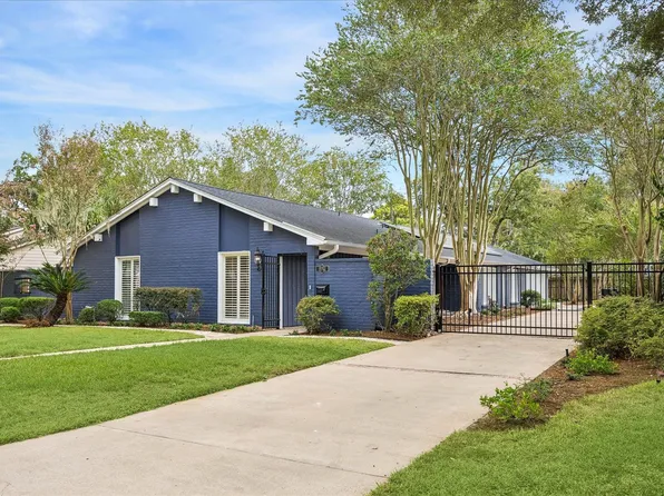 10323 Green Tree Rd, Houston, TX 77042