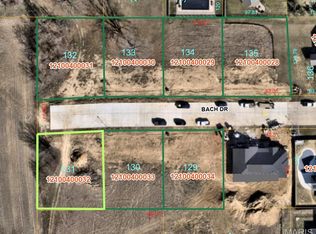 900 Bach Dr, Millstadt, IL