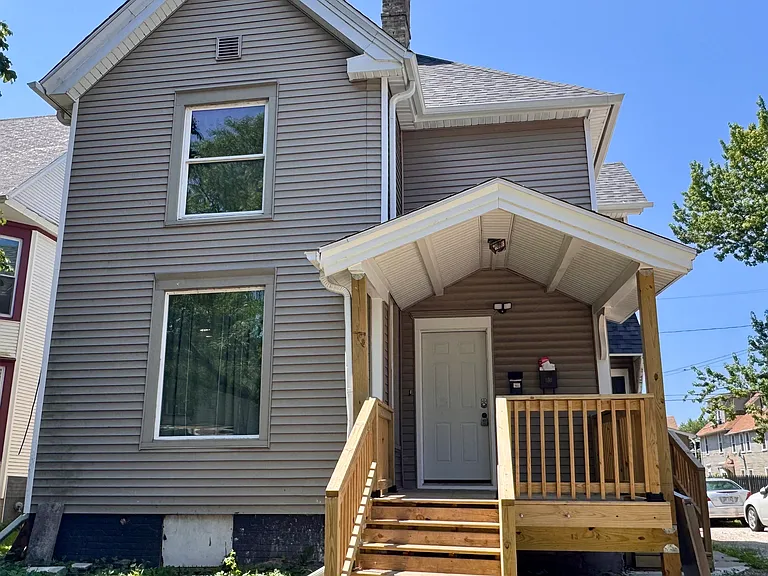 834 College Ave — Photo 21