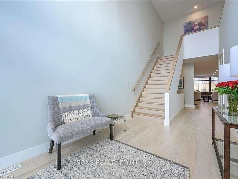 2368 Red Thorne Ave — Photo 3