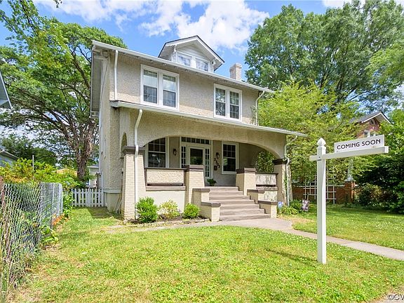 2nd image of 3303 Barton Ave