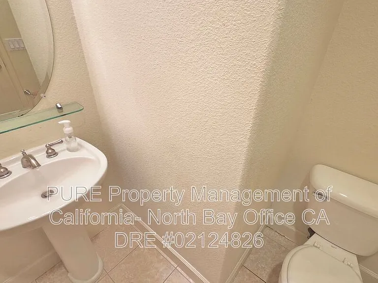 901 Colabianchi Ln — Photo 7