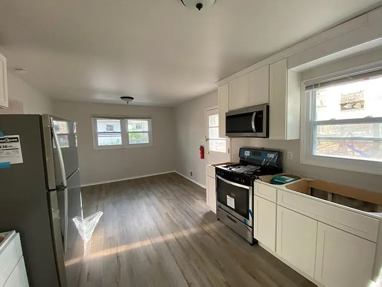 738 Spruce Rd — Photo 7
