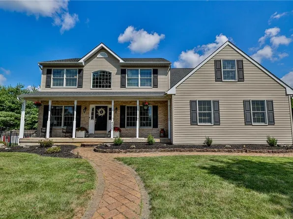 4007 Hummingbird Ln, Bethlehem, PA 18020