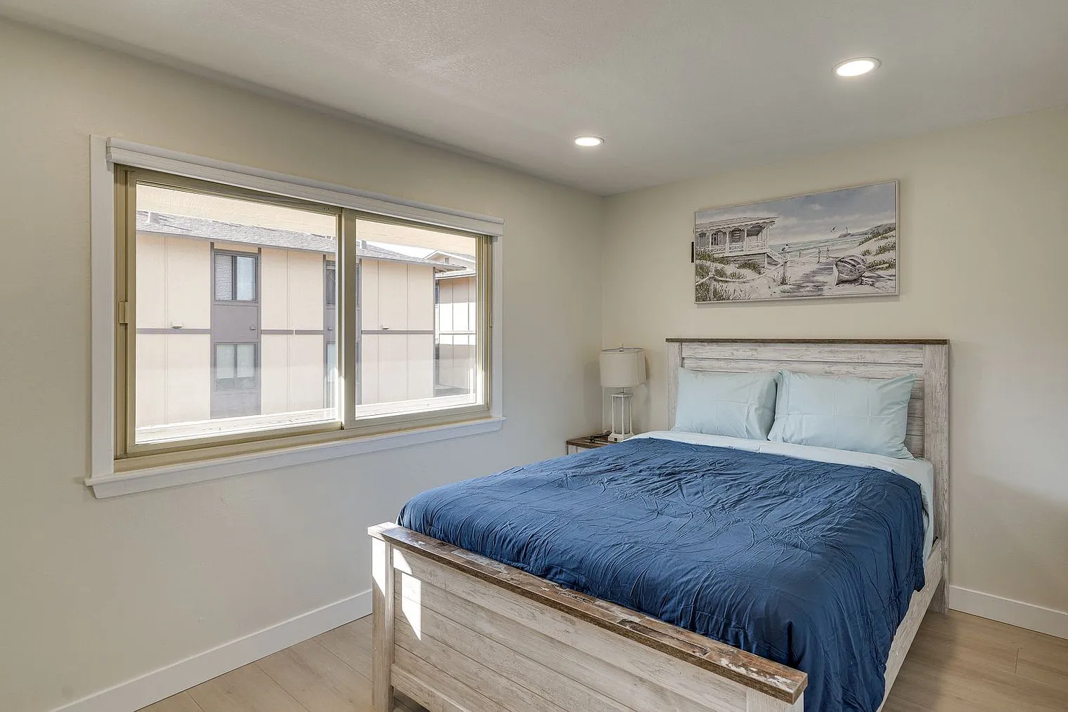 2 bed, 1.0 bath, 592 sqft, $2,916 — Photo 4