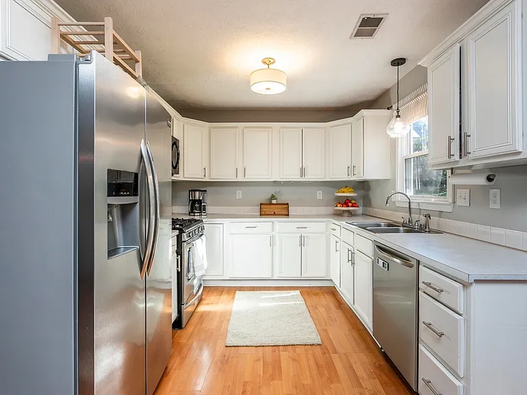 3744 White Pine Dr — Photo 11