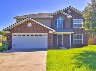 305 Largo Ct, Hinesville, GA 31313
