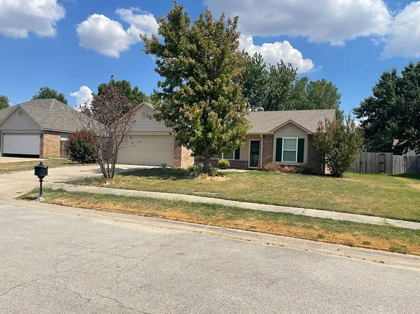 2759 Summerfield Pl, Pryor, OK 74361