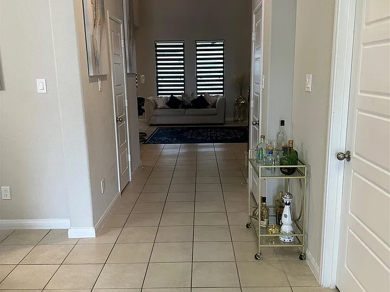 1617 Darwin Cedar Dr — Photo 9
