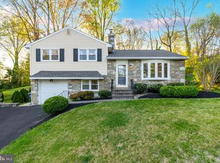 528 Pine Tree Rd, Jenkintown, PA 19046