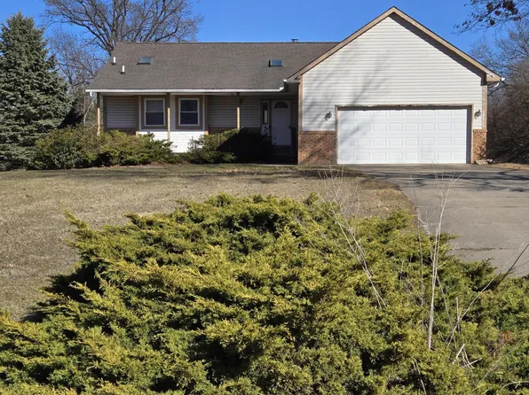 9027 Clover Dr, Milan, MI 48160