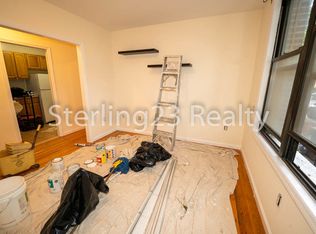 25-67 35th St #1A, Astoria, NY 11103
