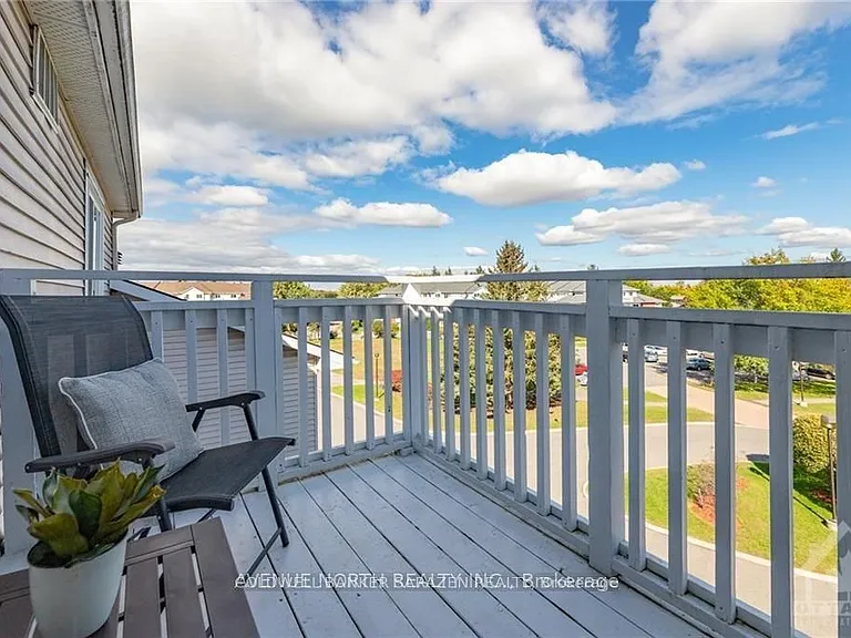 268 Lorry Greenberg Dr N #304 — Photo 9