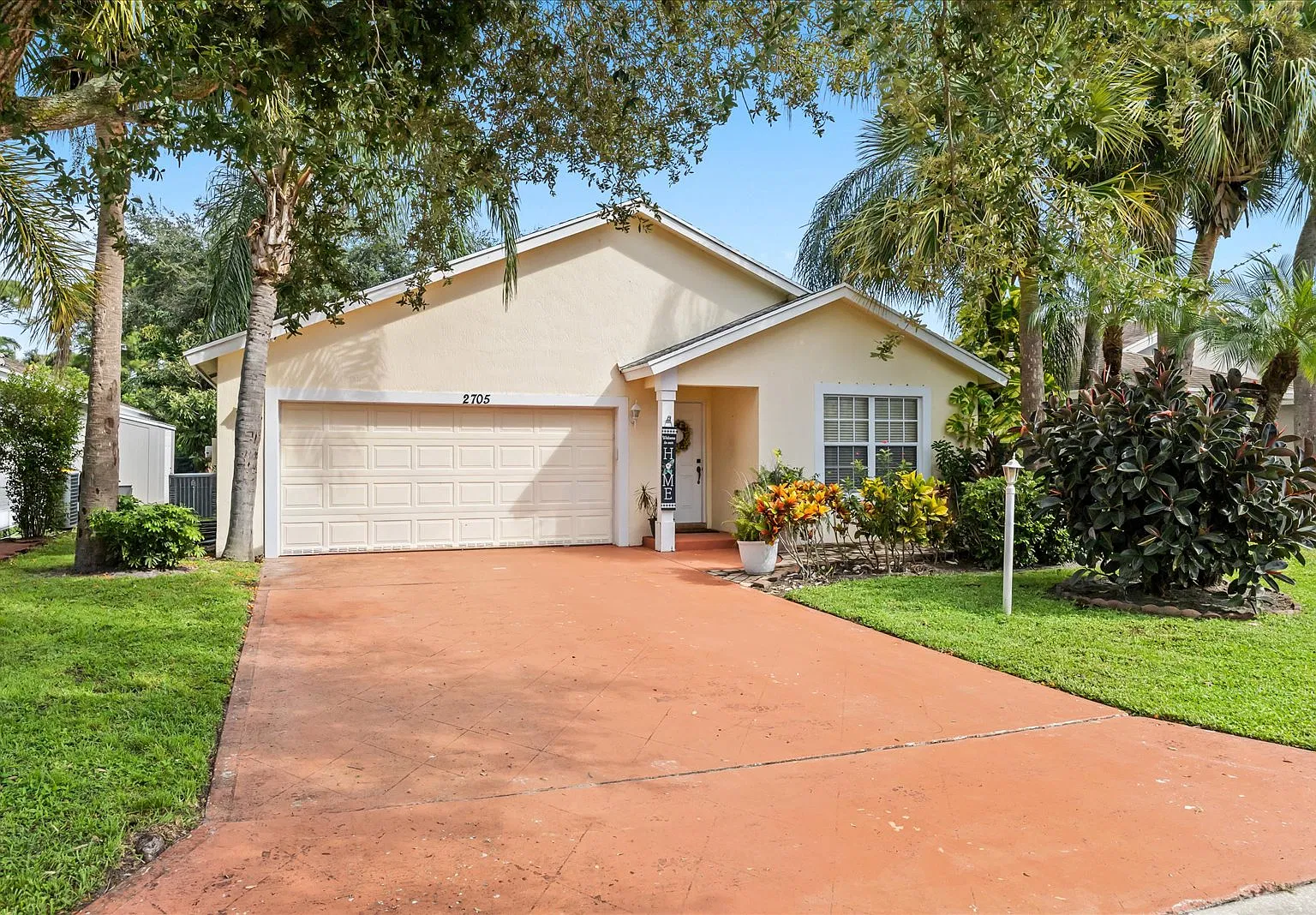 4 bed, 1625 sqft, $3,100 — Photo 1