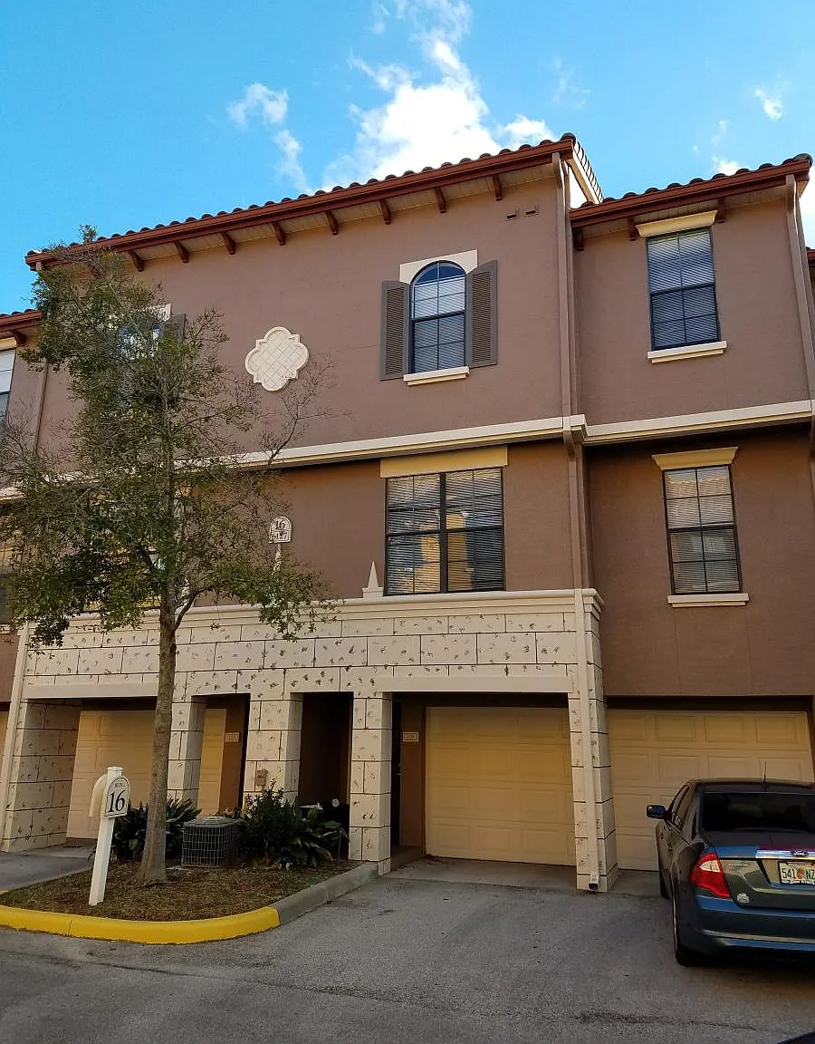 6127 Metrowest Boulevard — Photo 1