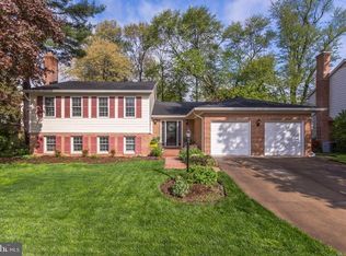 4616 Demby Dr, Fairfax, VA 22032
