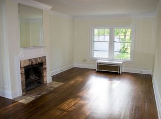 2208 Stillman Rd, Cleveland Heights, OH 44118