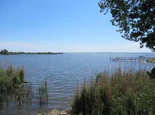 122 Sunset Trl, Freeport, FL 32439