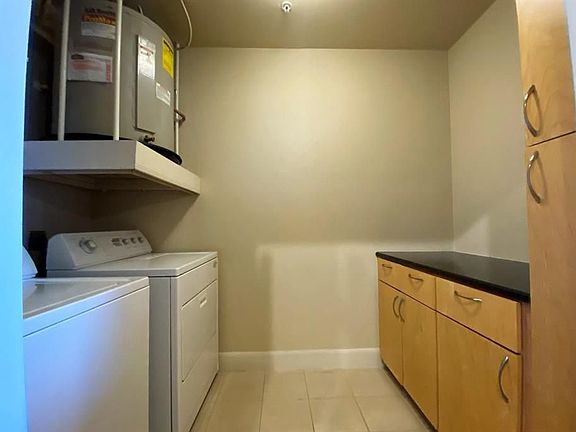 4th image of 3333 Allen Pkwy Unit 2406
