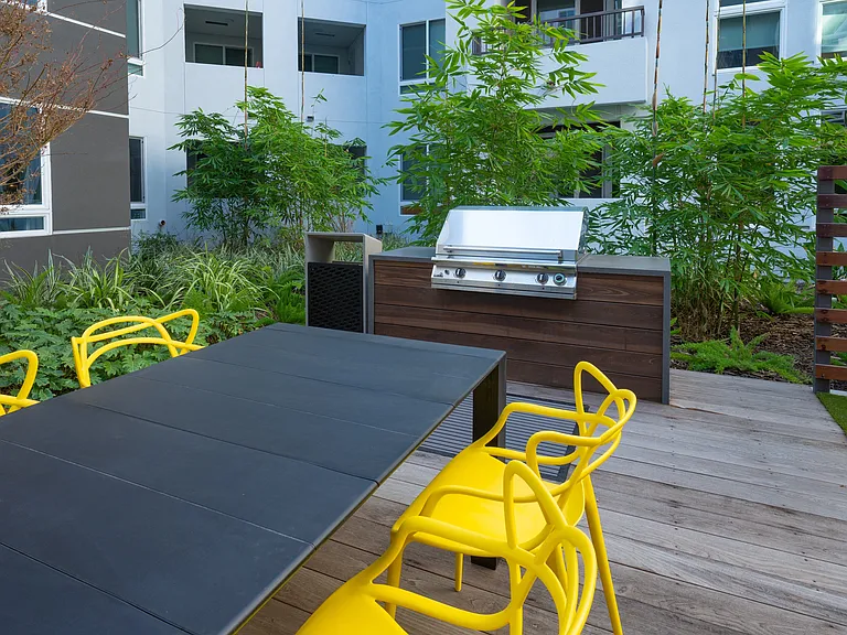 The Harlowe — Photo 10