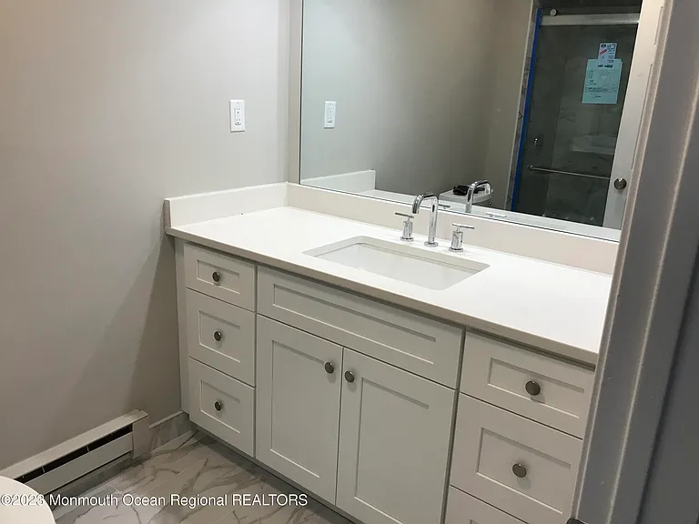 149 Amberly Dr #H — Photo 9
