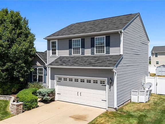 3rd image of 481 Walker Ln