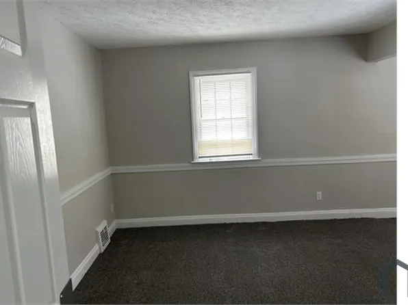 1071 Hillstone Rd, Cleveland Heights, OH 44121