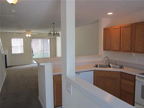 4th image of 309 Wilkes Place Dr #605